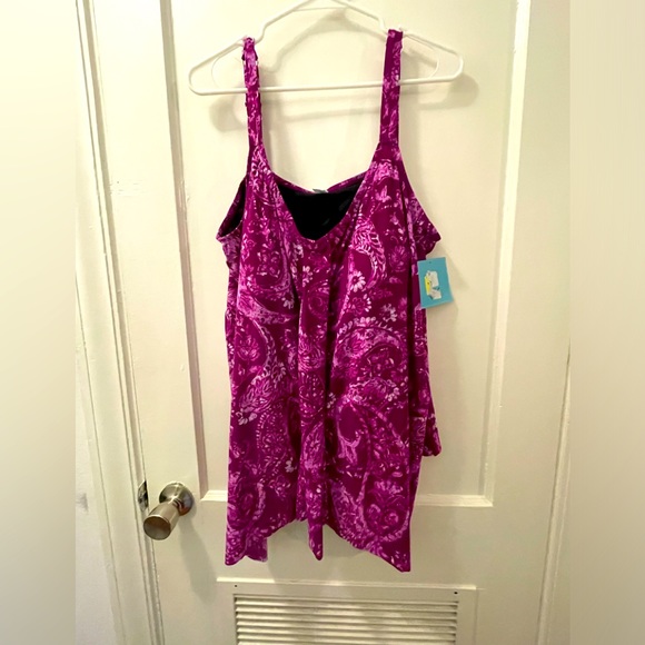 Bal Harbour Swim Top Plus Size 24W-26W - Picture 12 of 12